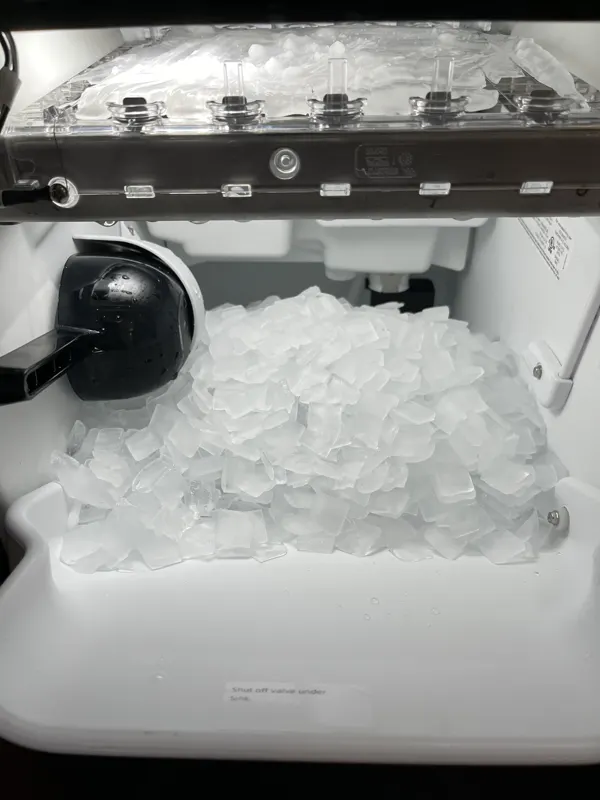 Ice maker producing clear ice after a New Era Tech repair